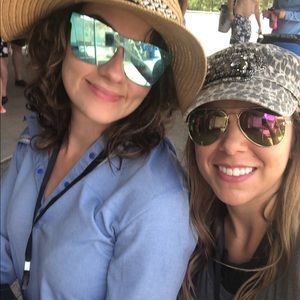 Meet your Posher, Selina